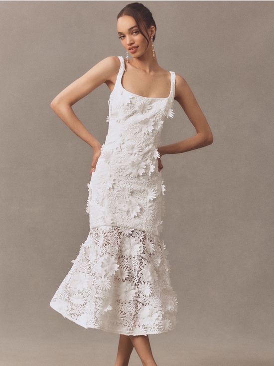 Bardot Dresses & Skirts - Bardot White Floral Appliqué Lace Midi Dress